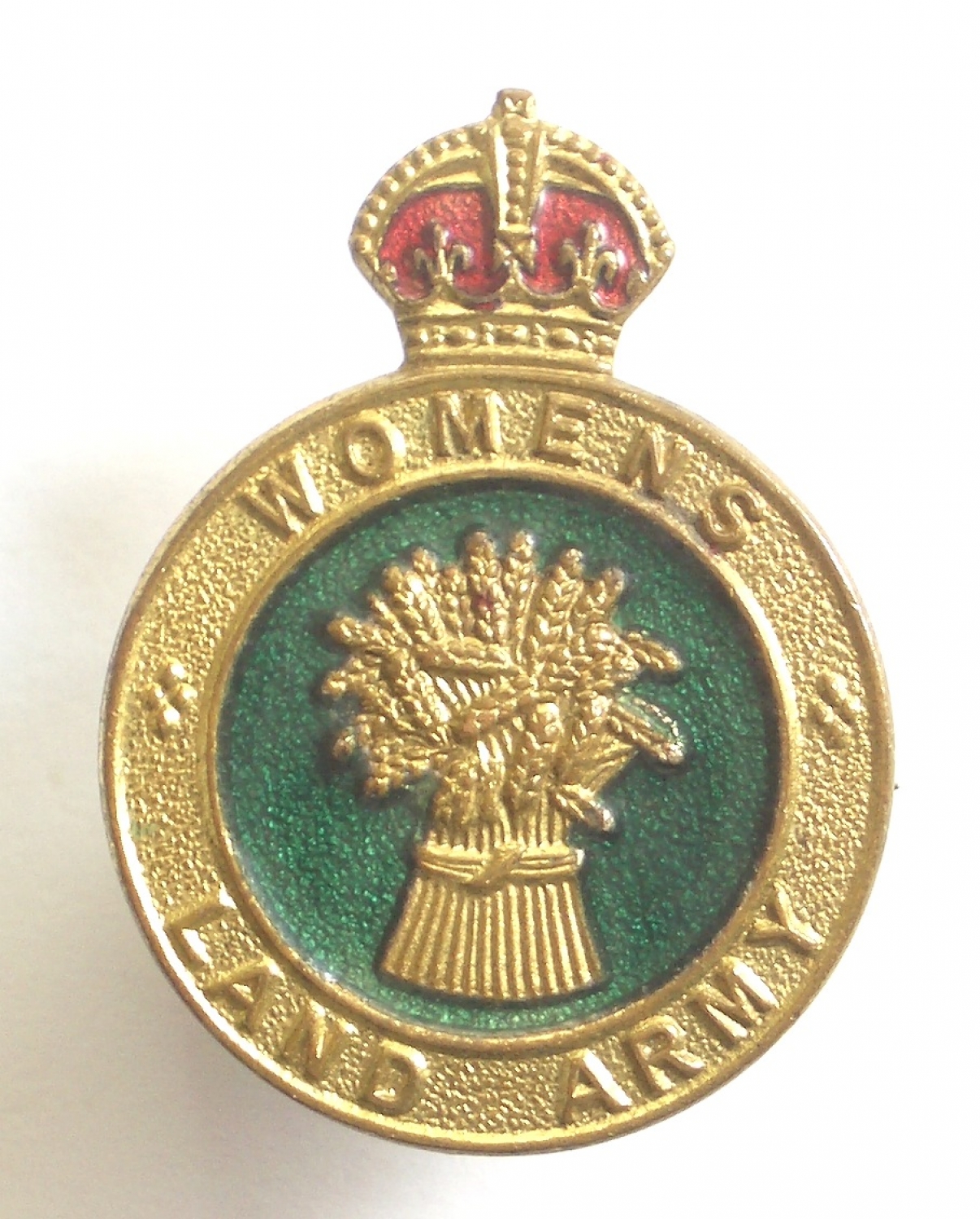 Womens Land Army WW2 cap / breast badge