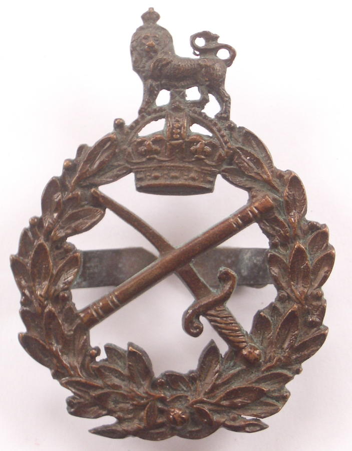 WW1 General's bronze cap badge