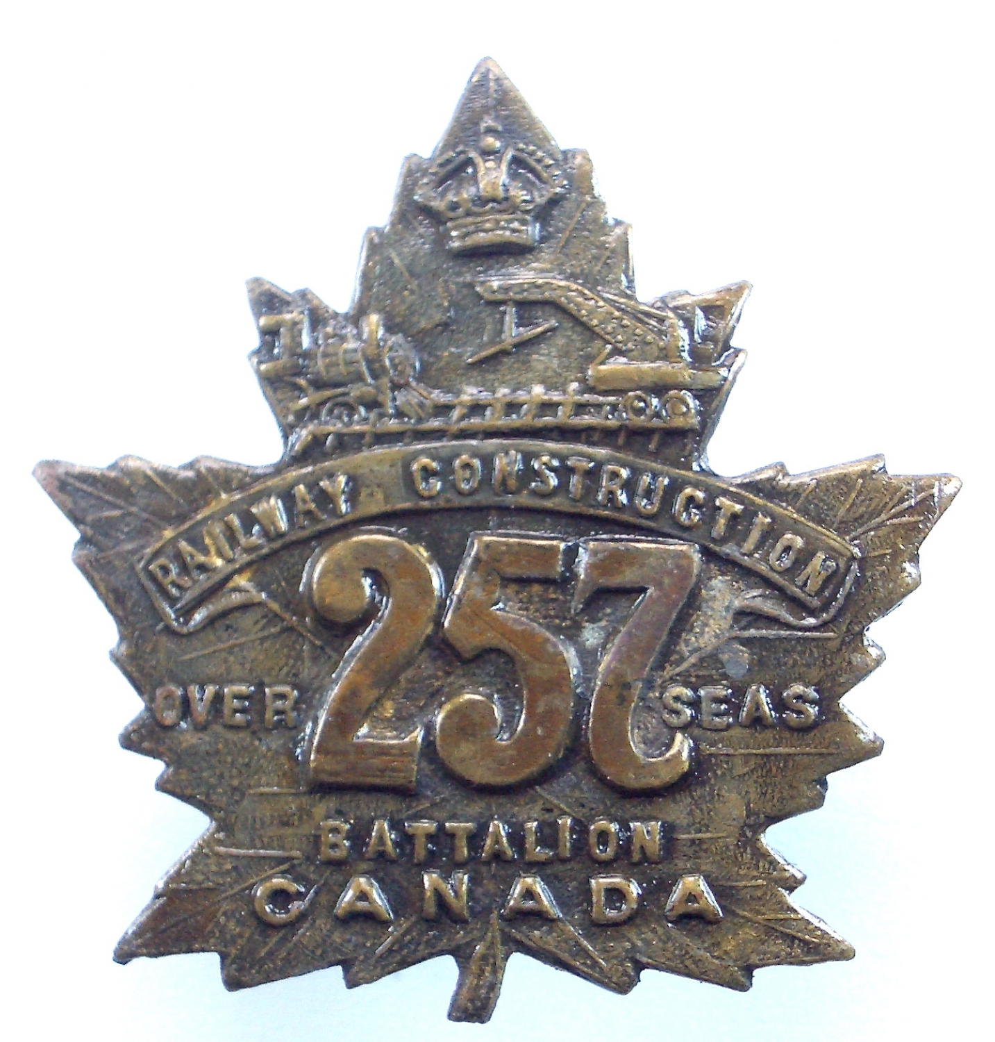Canadian 257th Bn CEF cap badge
