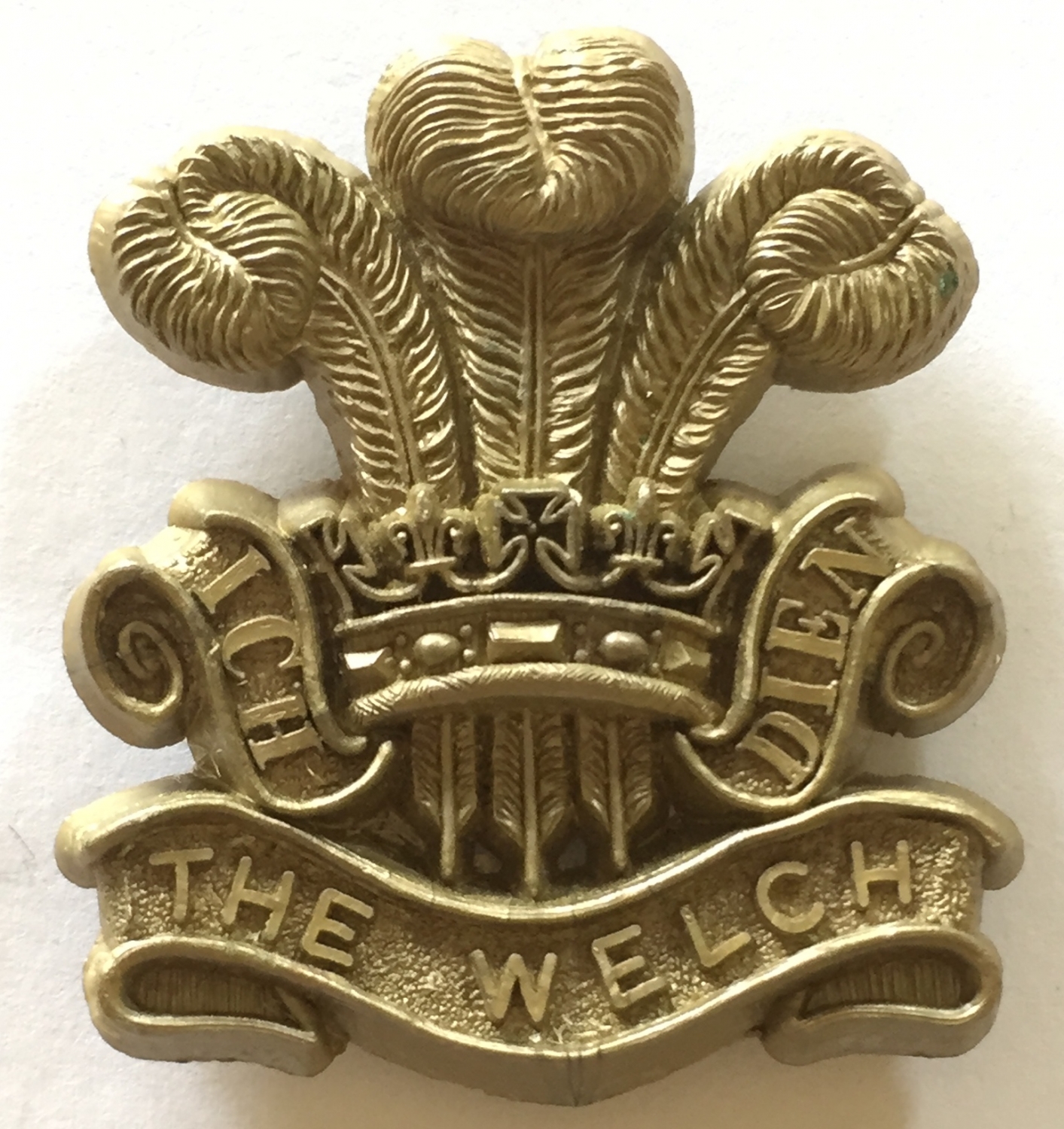 Welch Regiment WW2 plastic badge by Stanley