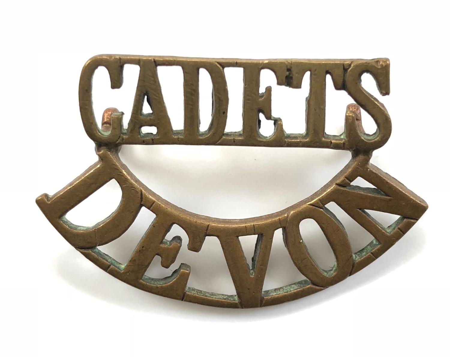 CADETS/DEVON scarce brass shoulder title