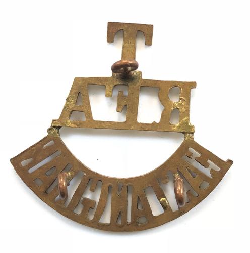 T / RFA / EAST ANGLIAN brass shoulder title circa 1908-21