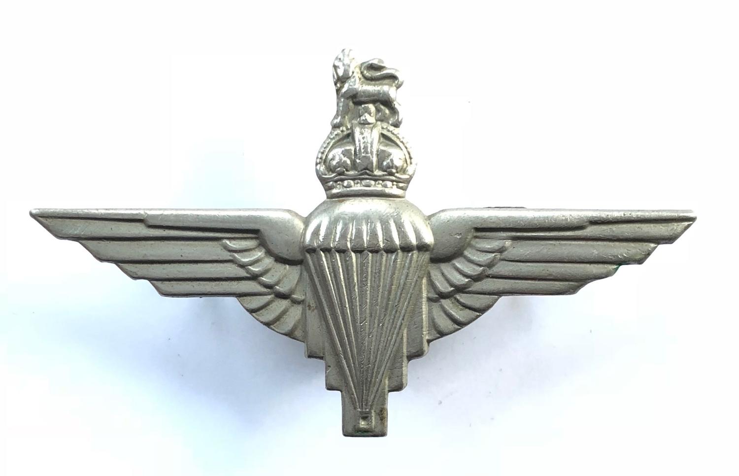Parachute Regiment WW2 beret badge.