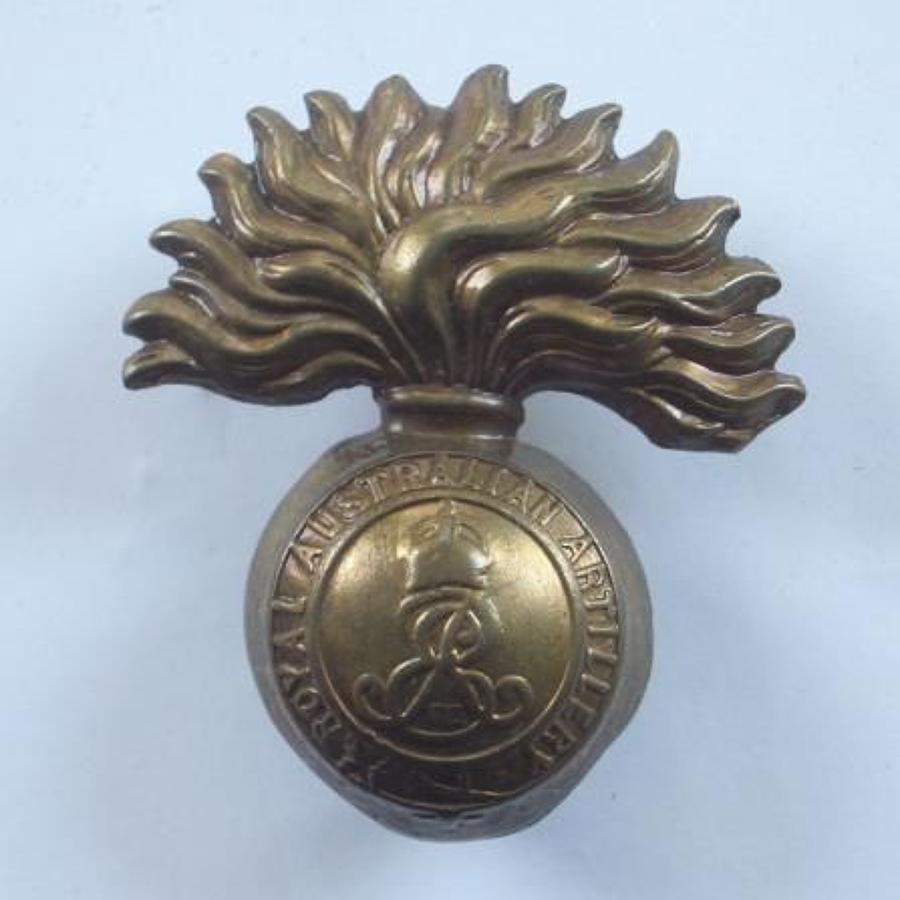 Edward VII Royal Australian Artillery Cap Badge circa 1902-10.