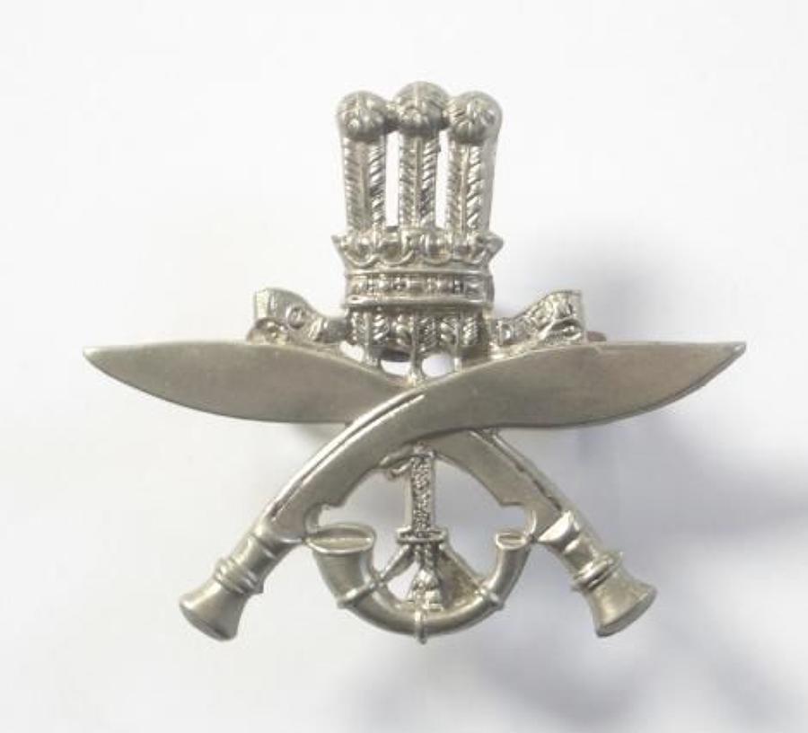 1st Gurkha Rifles white metal cap badge.