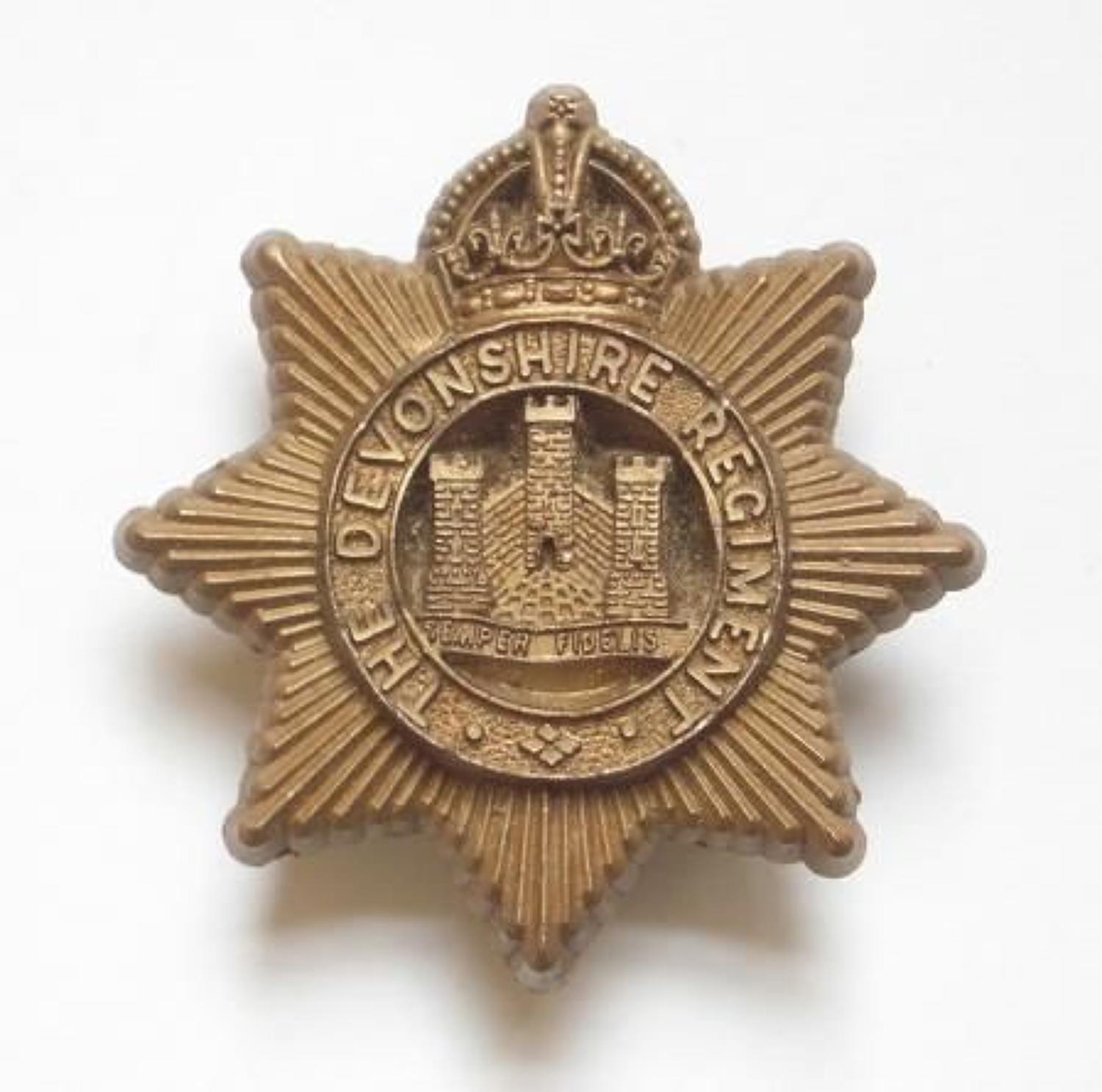 Devonshire Regiment WW2 plastic cap badge by A. Stanley & Sons