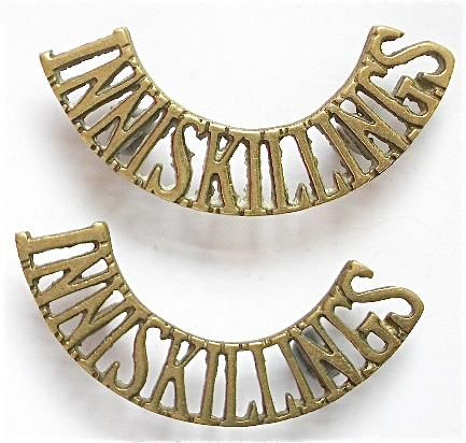 INNISKILLINGS pair of Irish Brass Shoulder Titles.
