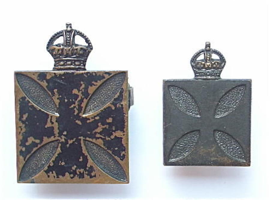 WW1 Royal Army Chaplains Department cap badge and collar.