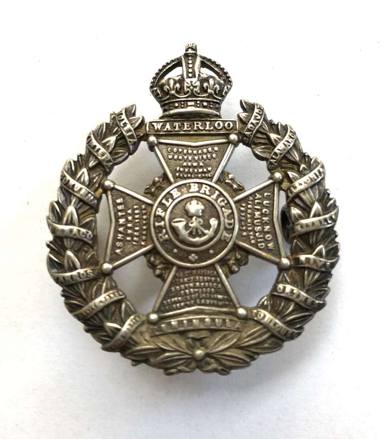 Rifle Brigade WW1 Officer's silver cap badge by J & Co