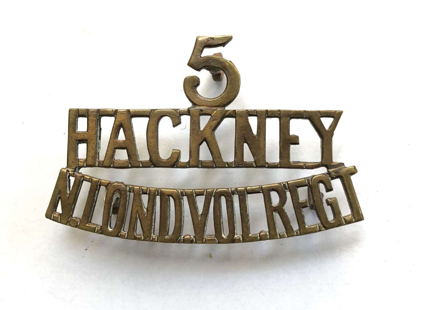 5 / HACKNEY / N. LOND. VOL. REGT. WWI brass VTC shoulder title