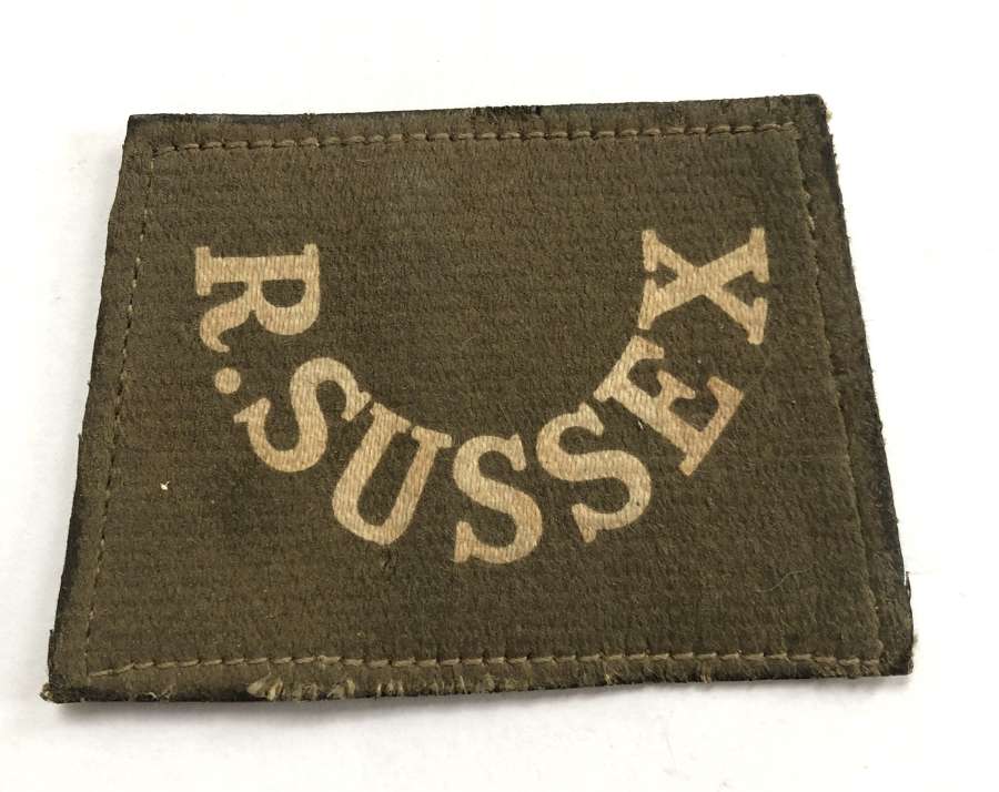 R. SUSSEX WW1 slip-on shoulder title