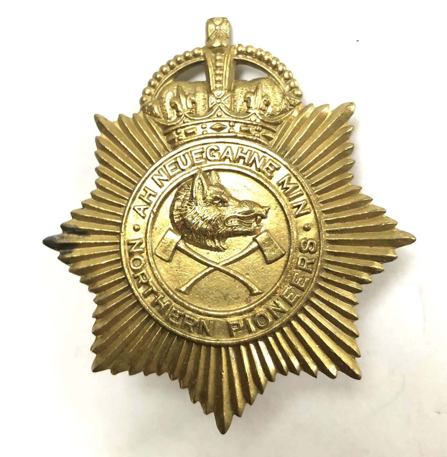 Canadian Northern Pioneers cap badge circa 1928 issue by Scully