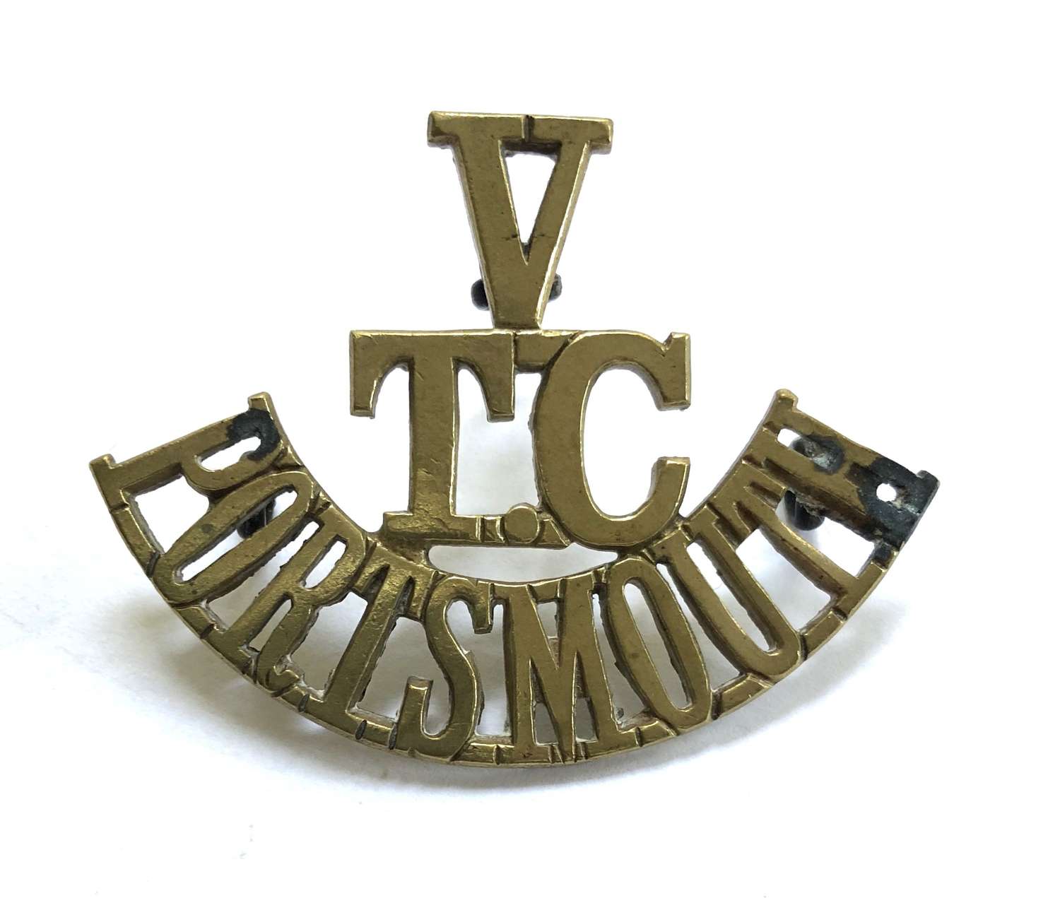 V / TC / PORTSMOUTH scarce Hampshire WWI VTC brass shoulder title
