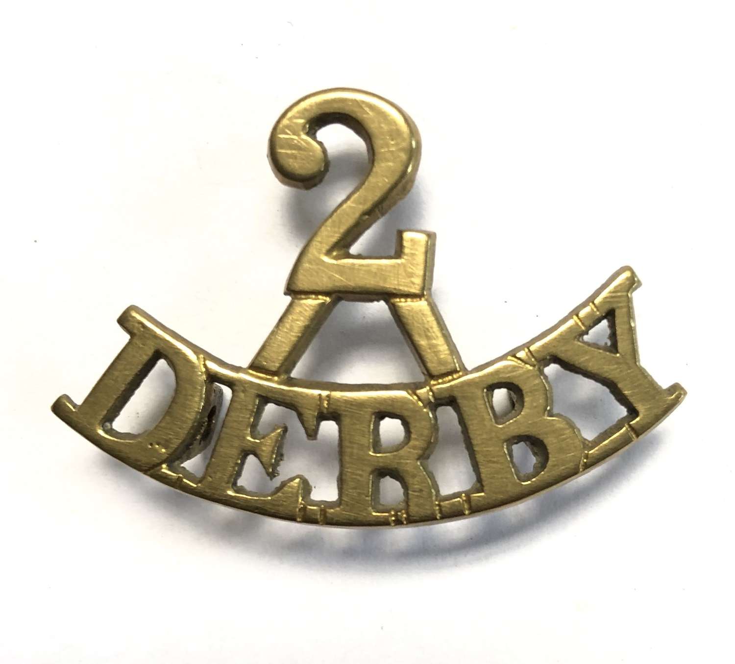 2 / DERBY brass 2nd Bn. Sherwood Foresters Boer War shoulder title