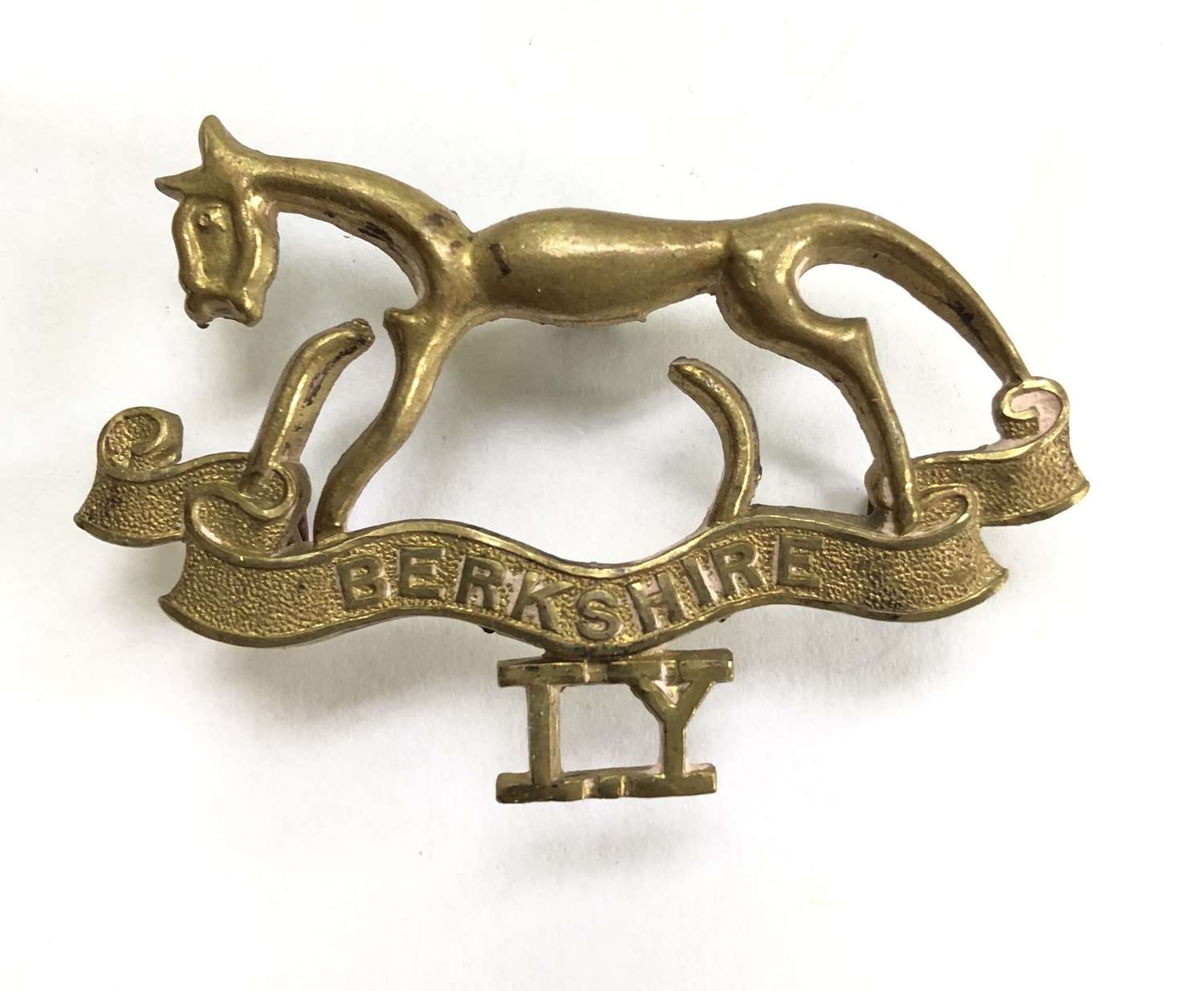 Berkshire Imperial Yeomanry brass cap badge