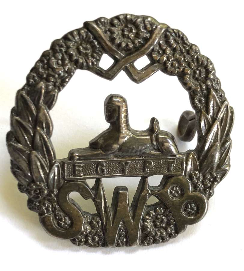 South Wales Borderers Officer’s unmarked silver cap badge