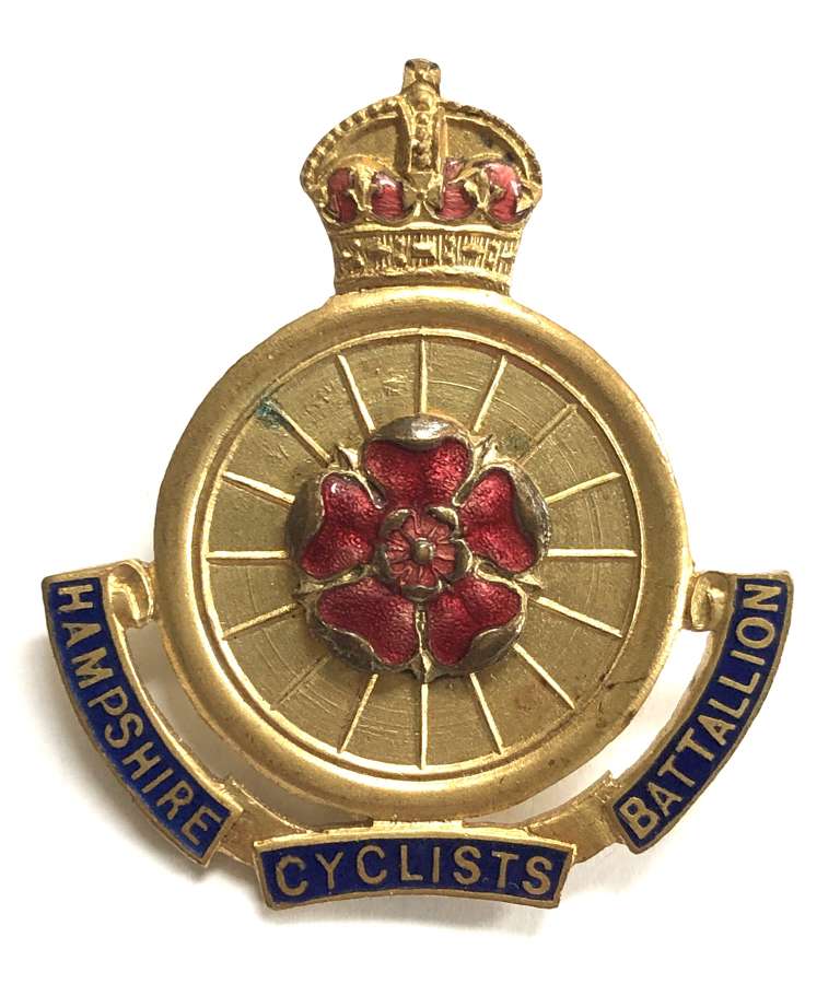 9th Cyclist Bn.Hampshire Regt. Officer's cap badge circa 1911-20
