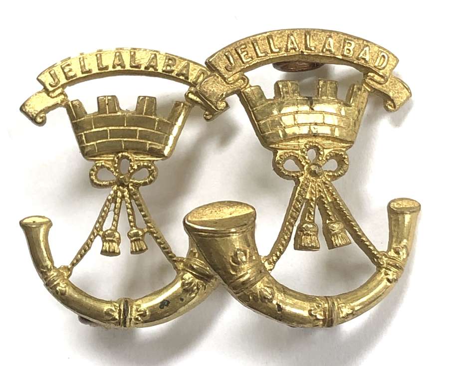 Somerset Light Infantry Officer's facing collars badges c1924-30