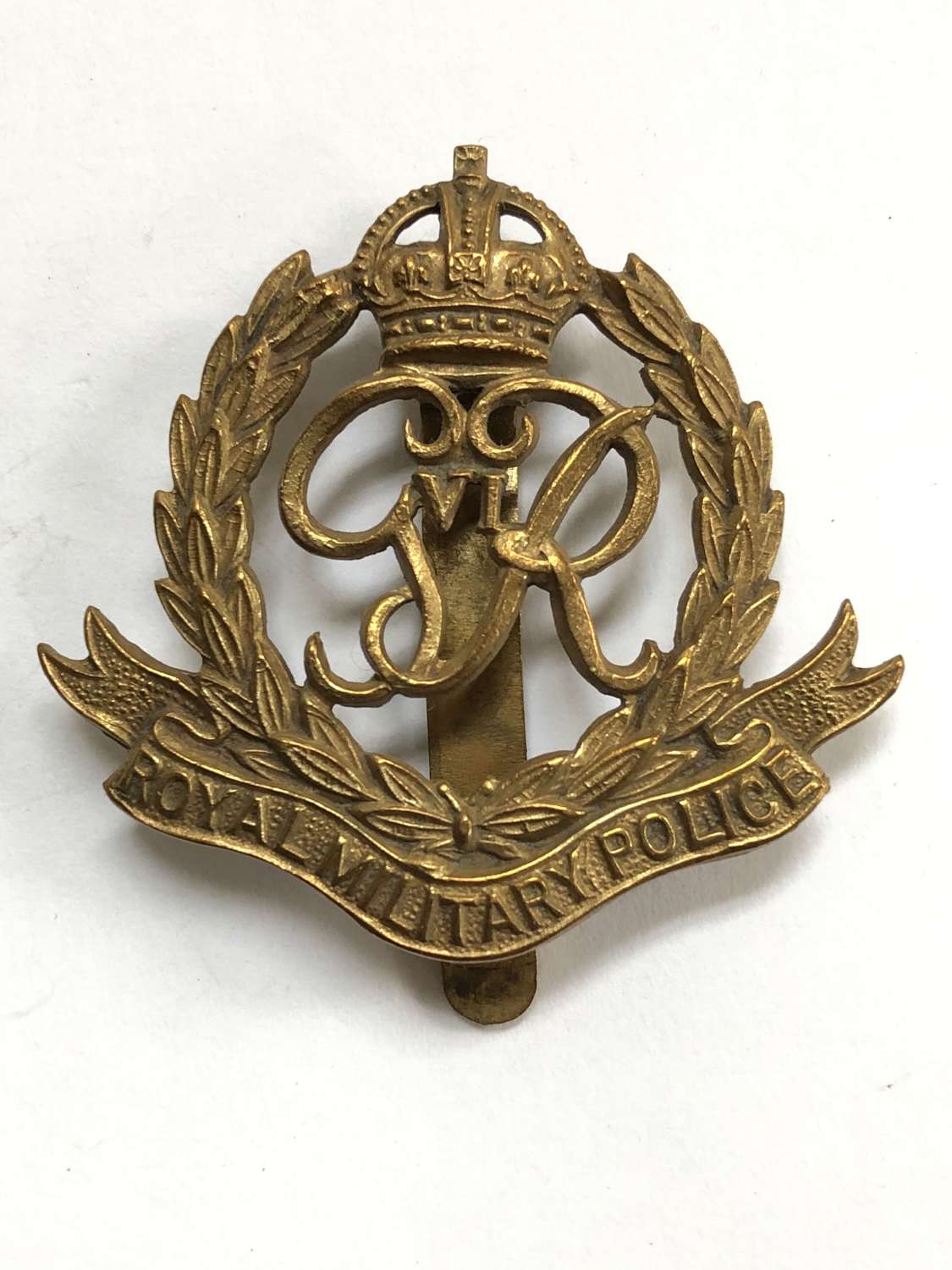 Royal Military Police OR’s cap badge circa 1946-52 by Gaunt, London