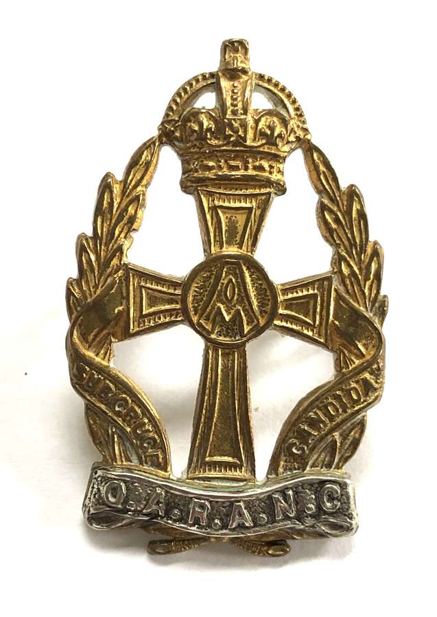 QARANC Officer’s 1949-52 silvered and gilt cap badge by Gaunt