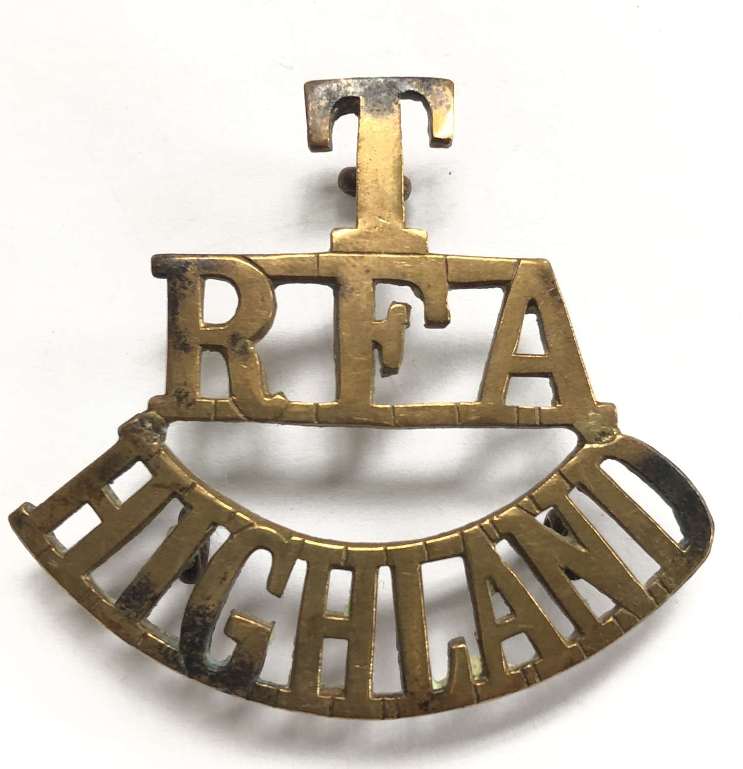 T / RFA / HIGHLAND Royal Field Artillery shoulder title c1908-21