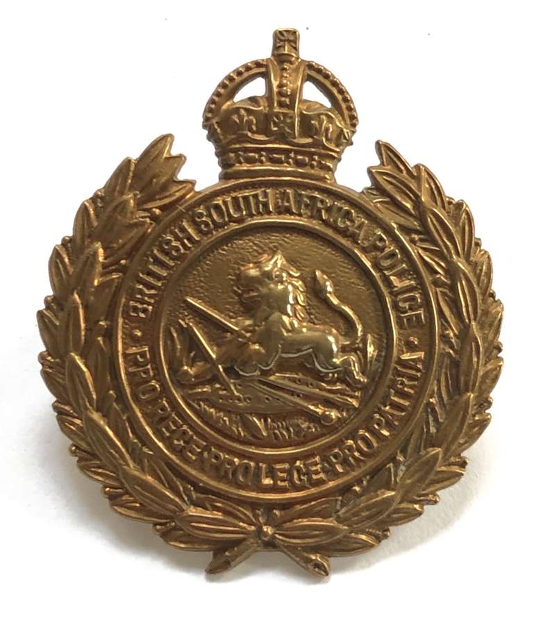 Rhodesian British South Afrcan Police helmet & cap badge c1933-45