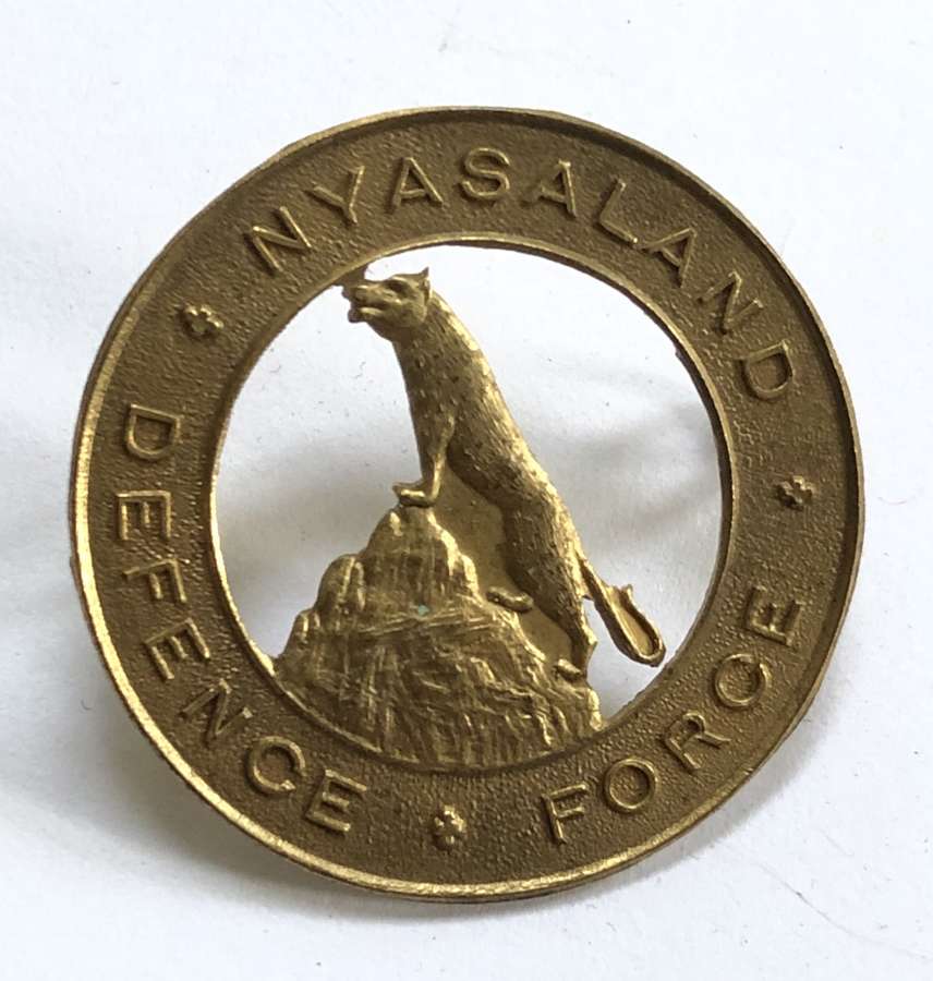 Nyasaland Defence Force WW2 brass cap badge