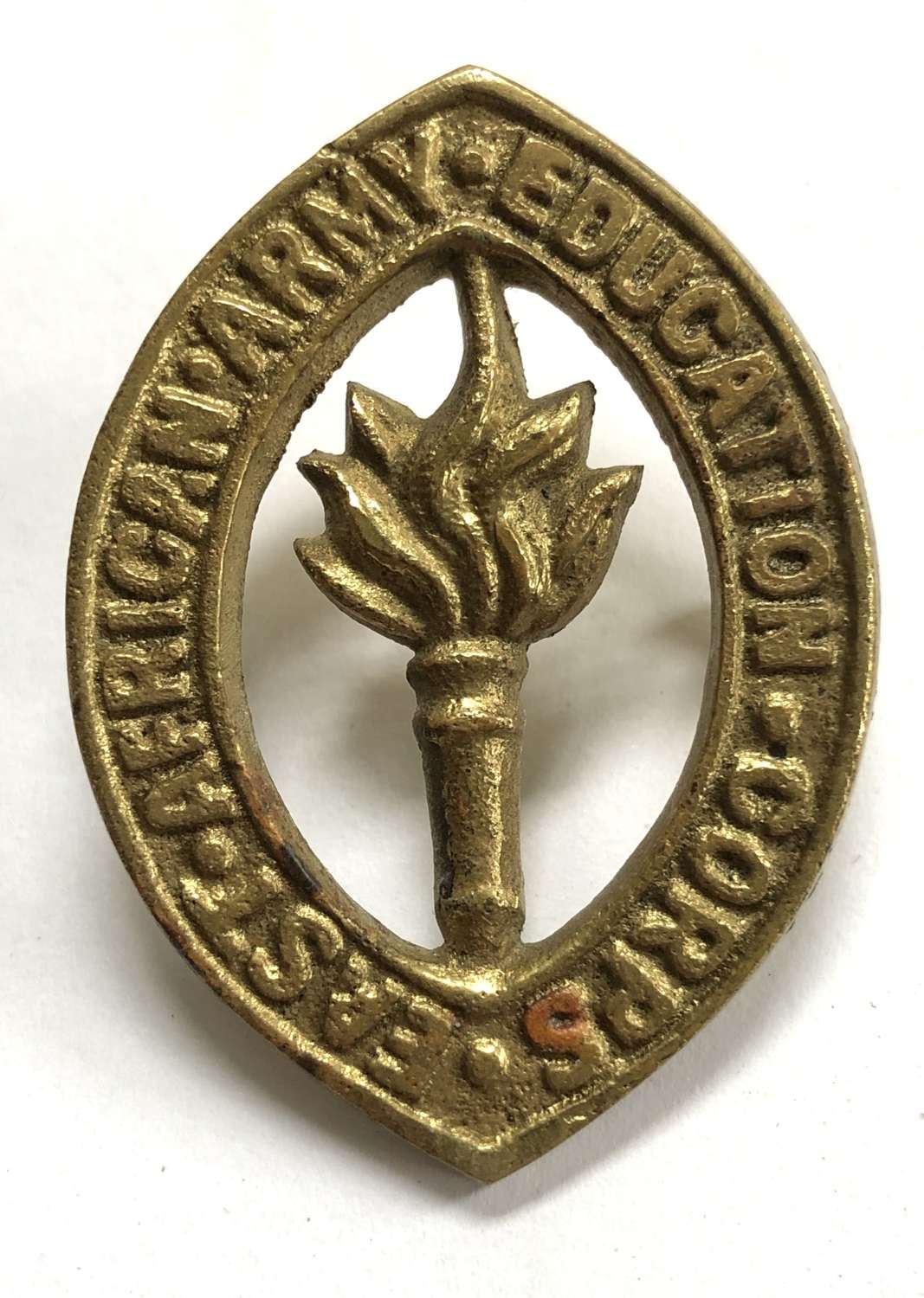 East African Army Education Corps WW2 cap badge