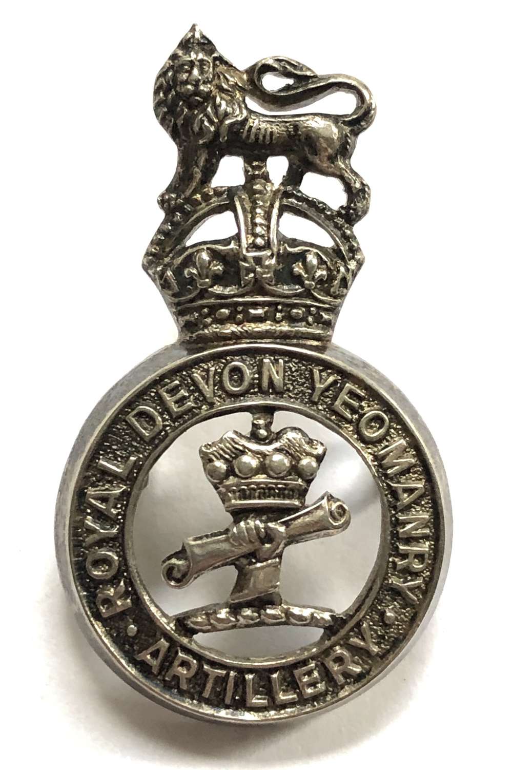Royal Devon Yeomanry Artillery Officer’s silver plated cap badge
