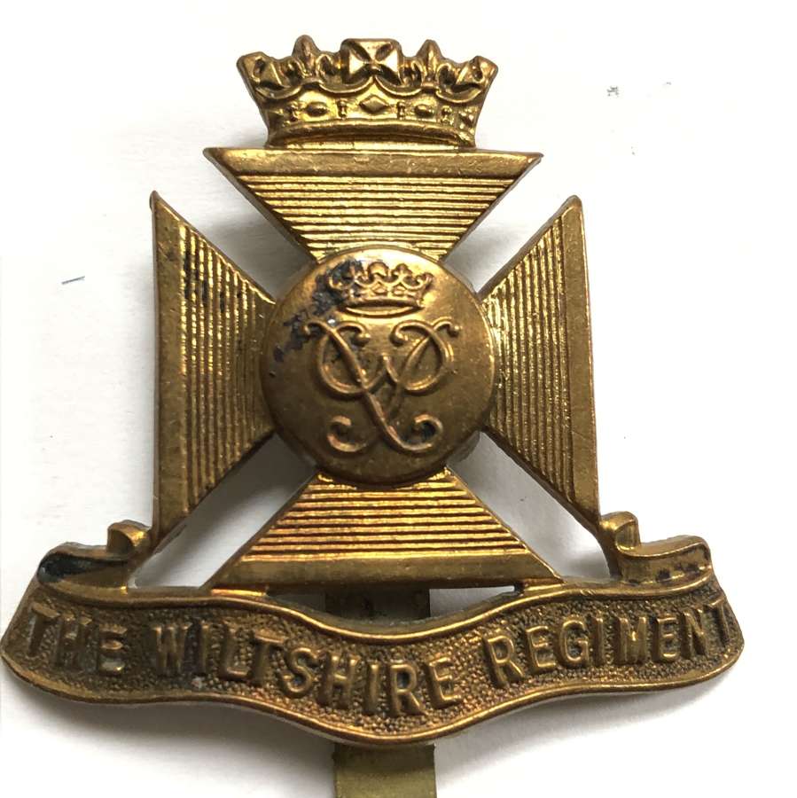 Wiltshire Regiment cap short lived badge circa 1954