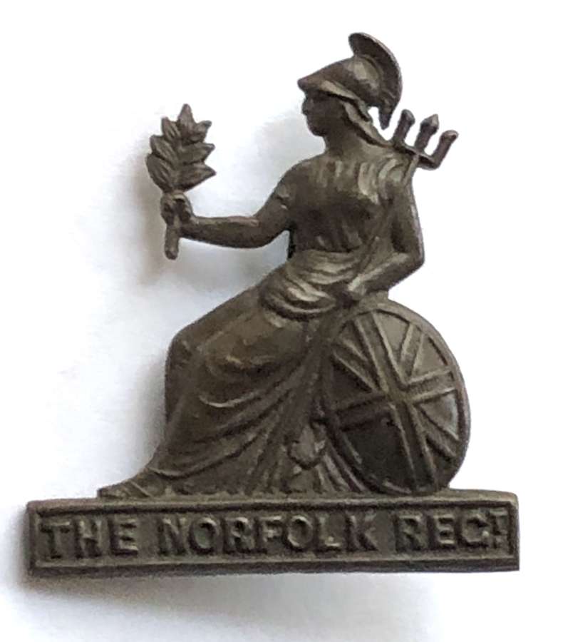 Royal Norfolk Regiment post 1935 OSD bronxe cap badge