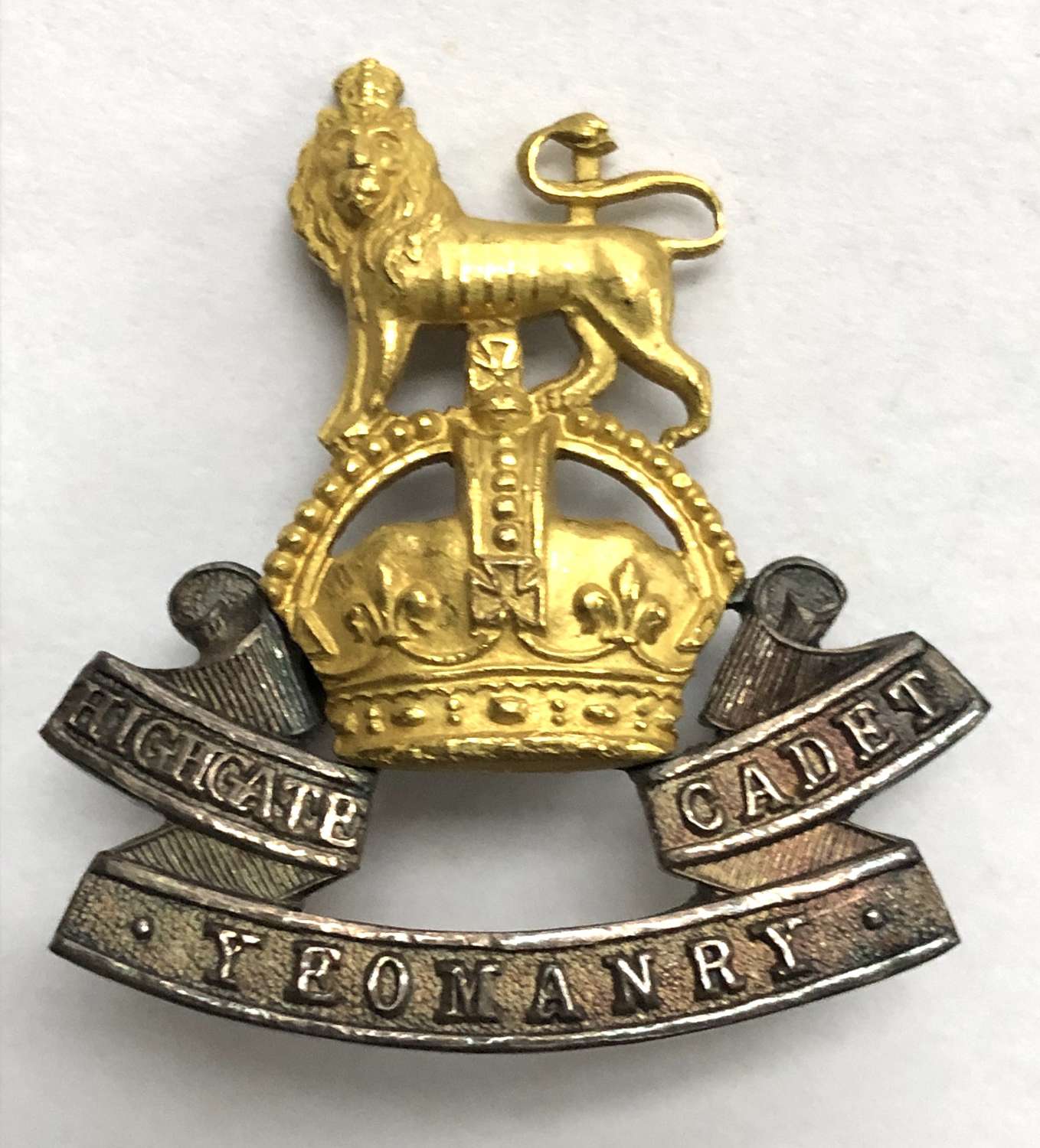 Highgate Yeomanry Cadets rare silver and gilt cap badge