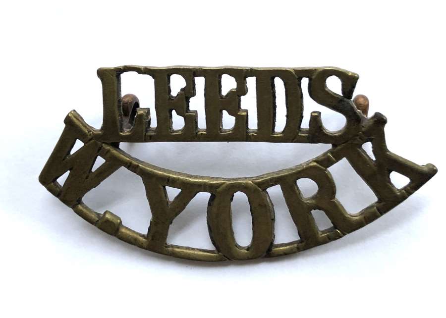 LEEDS / W.YORK WW1 Kitchener’s Army “Leeds Pals” brass shoulder