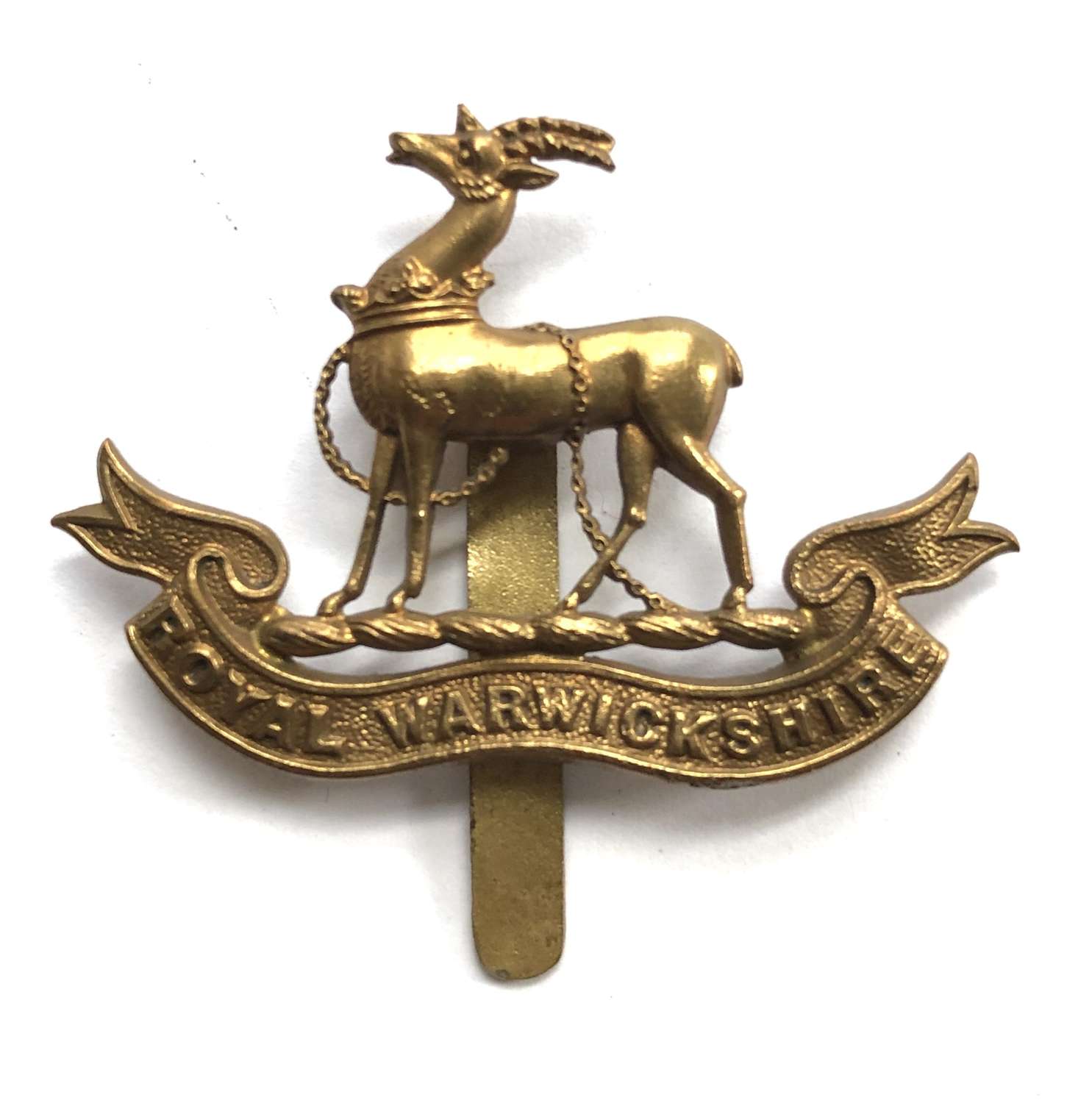 Royal Warwickshire Regiment 1916 WWI brass economy cap badge