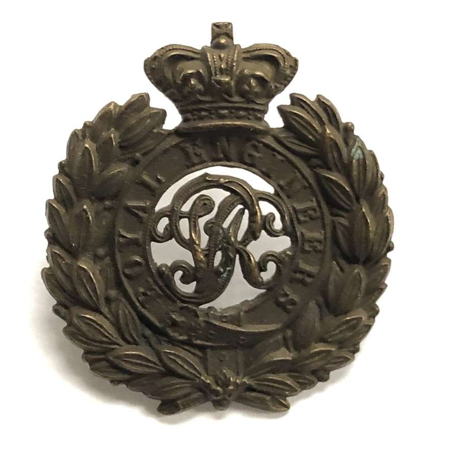 Royal Engineers Victorian cap badge circa 1896-1901