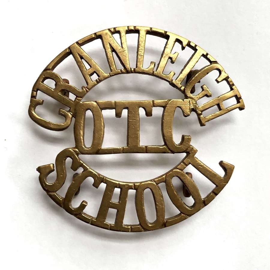 CRANLEIGH / OTC / SCHOOL large Surrey shoulder title circa 1908-40