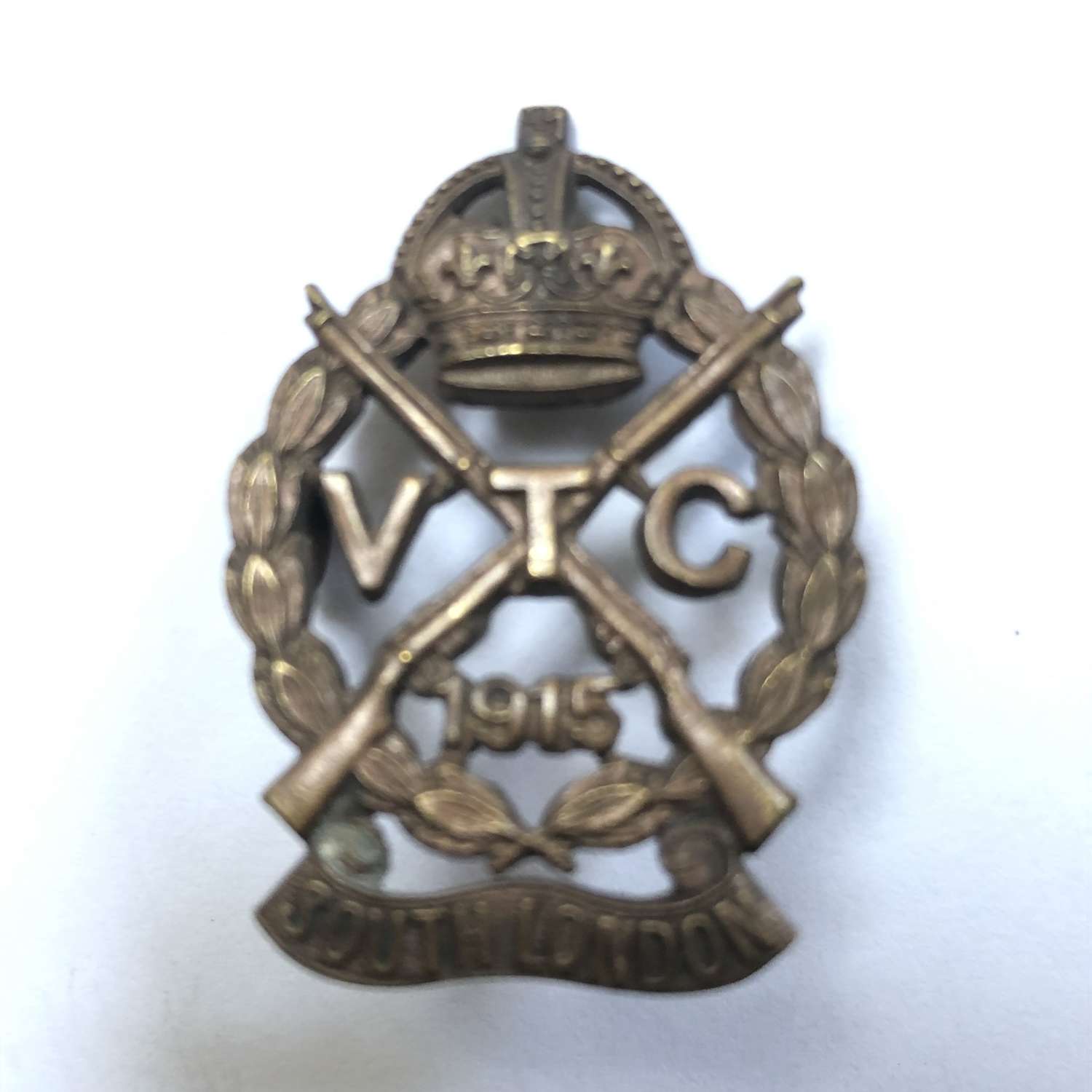South London Volunteer Training Corps 1915 VTC cap badge by Gaunt