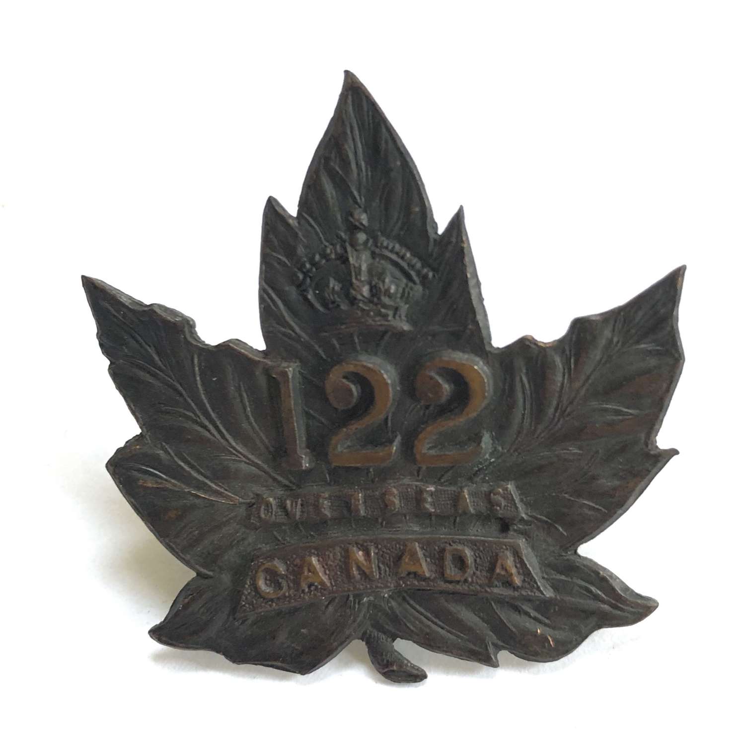 Canada. 122nd (Muskoka) Bn CEF WWI Maple Leaf cap badge