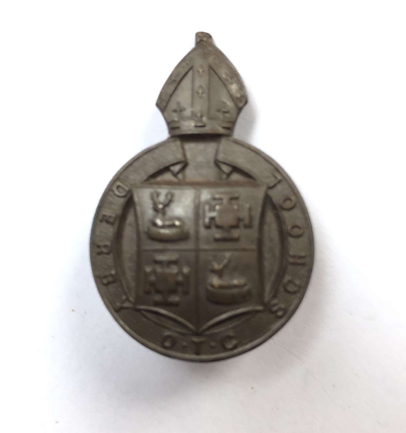 Derby School OTC cap badge circa 1908-40