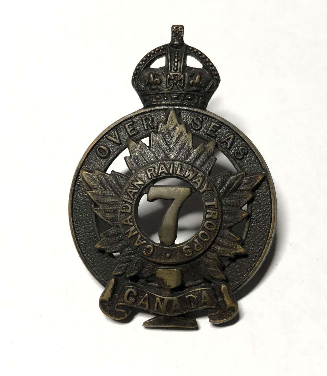 7th Canadian Railway Troops WW1 CEF cap badge by Gaunt