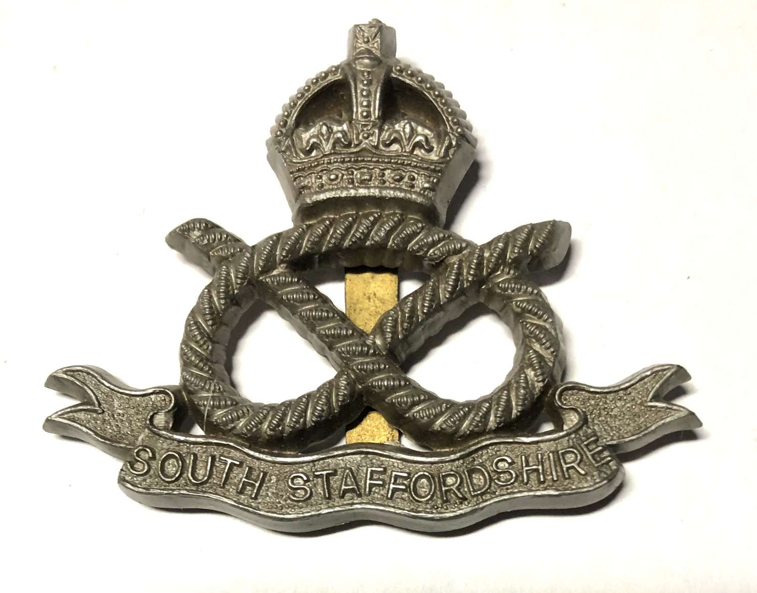 South Staffordshire Regiment WW2 plastic economy cap badge