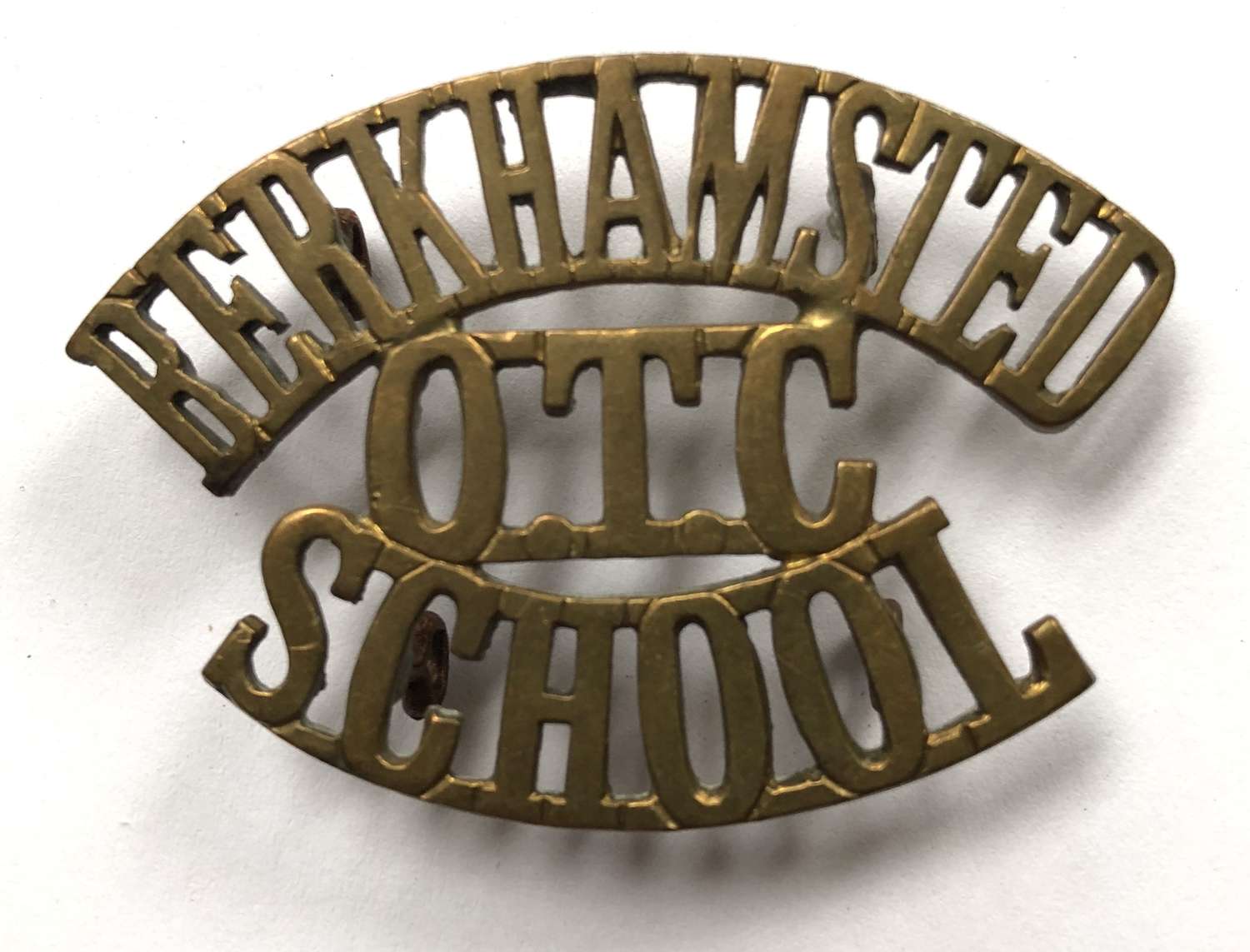 BERKHAMSTED / OTC / SCHOOL Hertfordhire shoulder title c1908-40