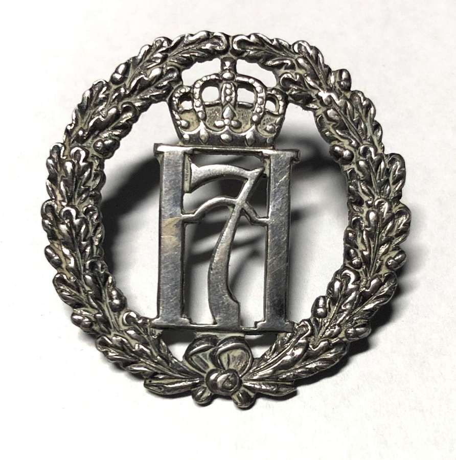 WW2 Free Norwegian Forces 1942 hallmarked silver cap badge by Gaunt
