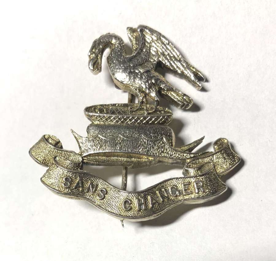 Liverpool Pals 1914 London hallmarked silver cap badge by Elkington