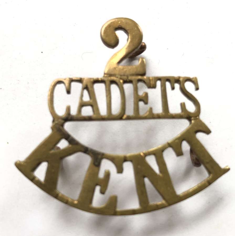 2 / CADETS / KENT shoulder title