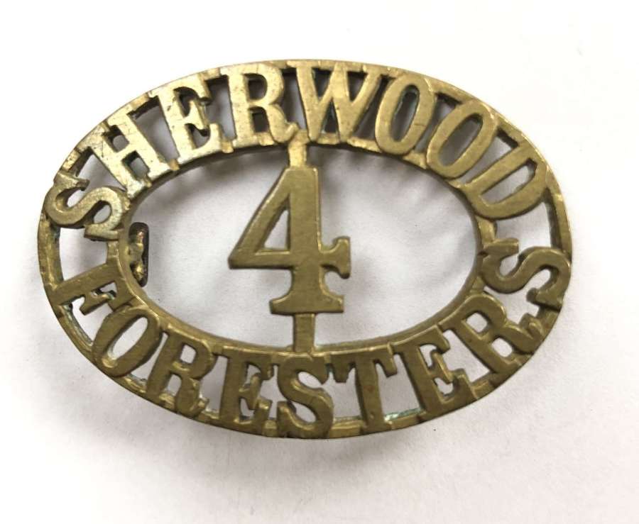 SHERWOOD / 4 / FORESTERS Militia Bn Notts & Derby shoulder title.