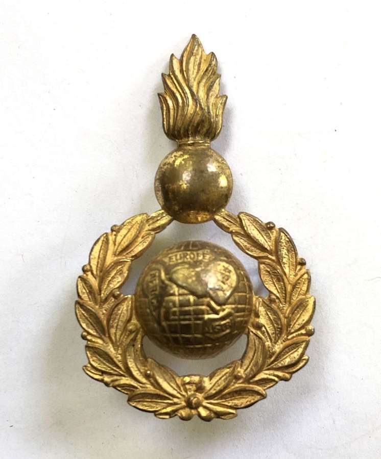 Royal Marine Artillery 1922 senior NCO's cap badge.