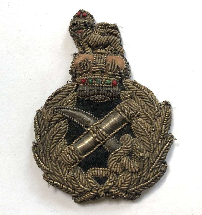 General's post 1952 bullion cap badge