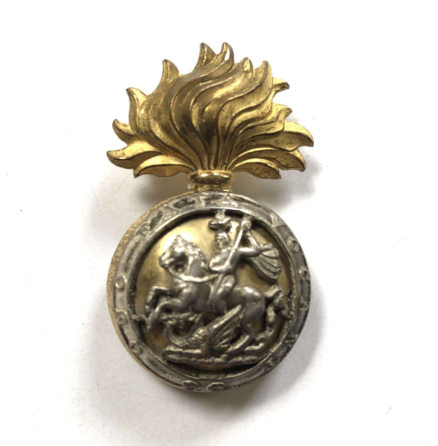 Royal Northumberland Fusiliers Officer's beret badge c1936-59