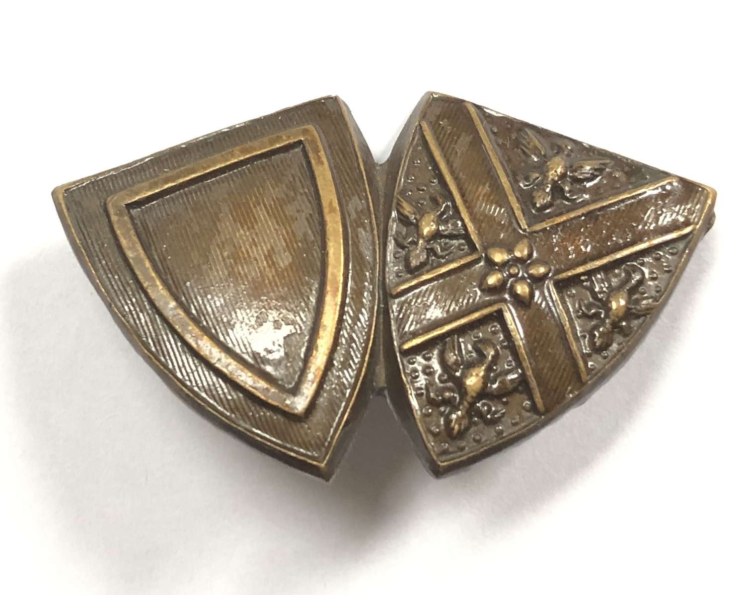 Barnard Castle School OTC brass cap badge